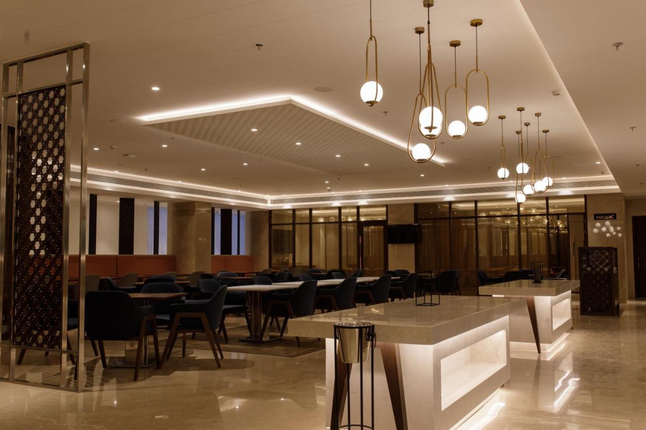 Sayaji Jamnagar Hotel Bagian luar foto