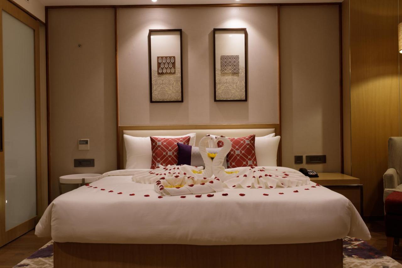 Sayaji Jamnagar Hotel Bagian luar foto