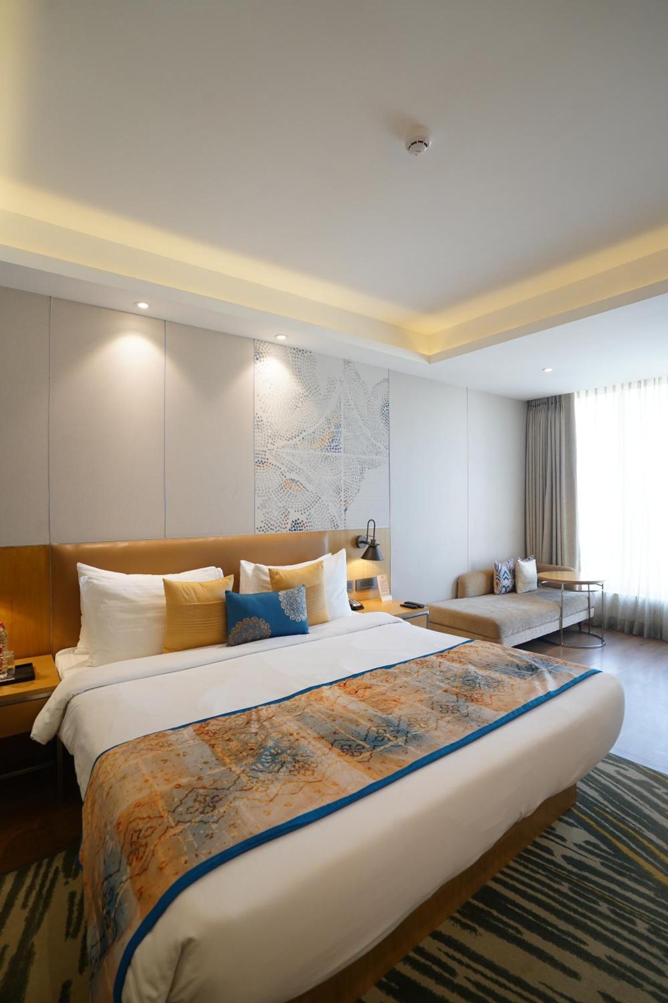 Sayaji Jamnagar Hotel Bagian luar foto